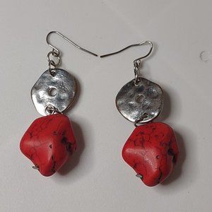 Red Dyed Howlite And Silver Tone Metal Dangle Earrings